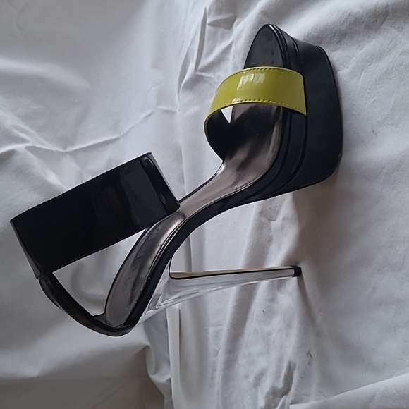 Size 8 black silver and green platform heels - Picture 3 of 8